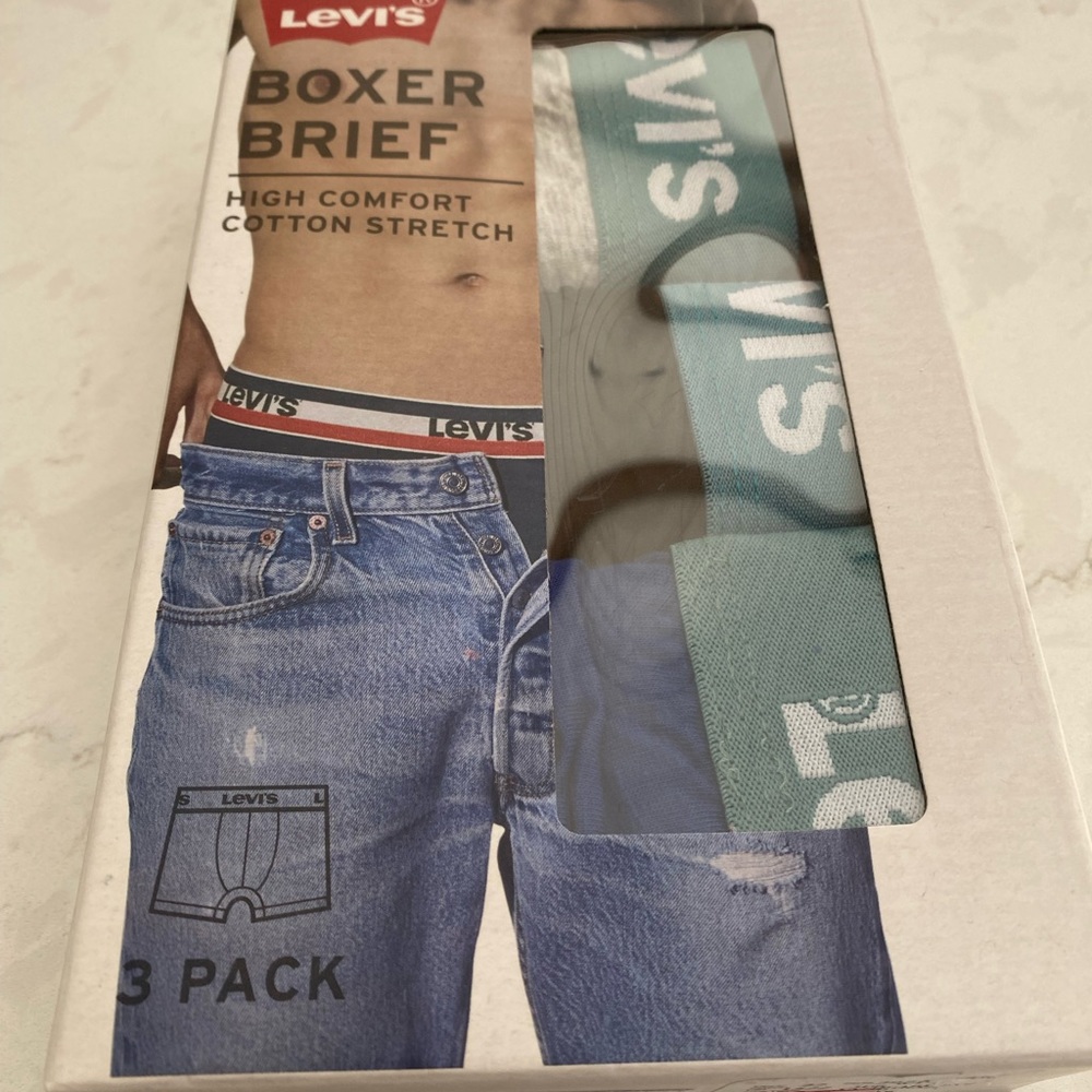 NIB Levi’s 3 pack men’s boxer/briefs